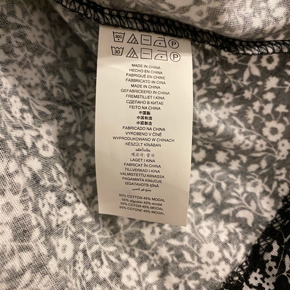 Michael Kors floral shirt - Picture 4 of 8